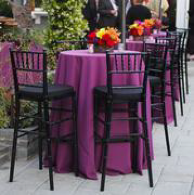 Complete your events with stools in compliementary styles and colors